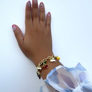 PULSERA EN RODIO DIJES FRUTALES CON CORAZON